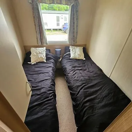 3 Bedroom Caravan Close To Beach And Fantasy Island Ingoldmells Exterior photo