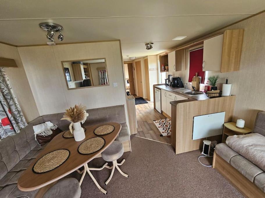 3 Bedroom Caravan Close To And Fantasy Island * Ingoldmells